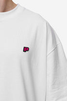 Pegador Leono Boxy Tee White Virtual Pink Gum Detailshot aus der Most Alive Kollektion für Herren