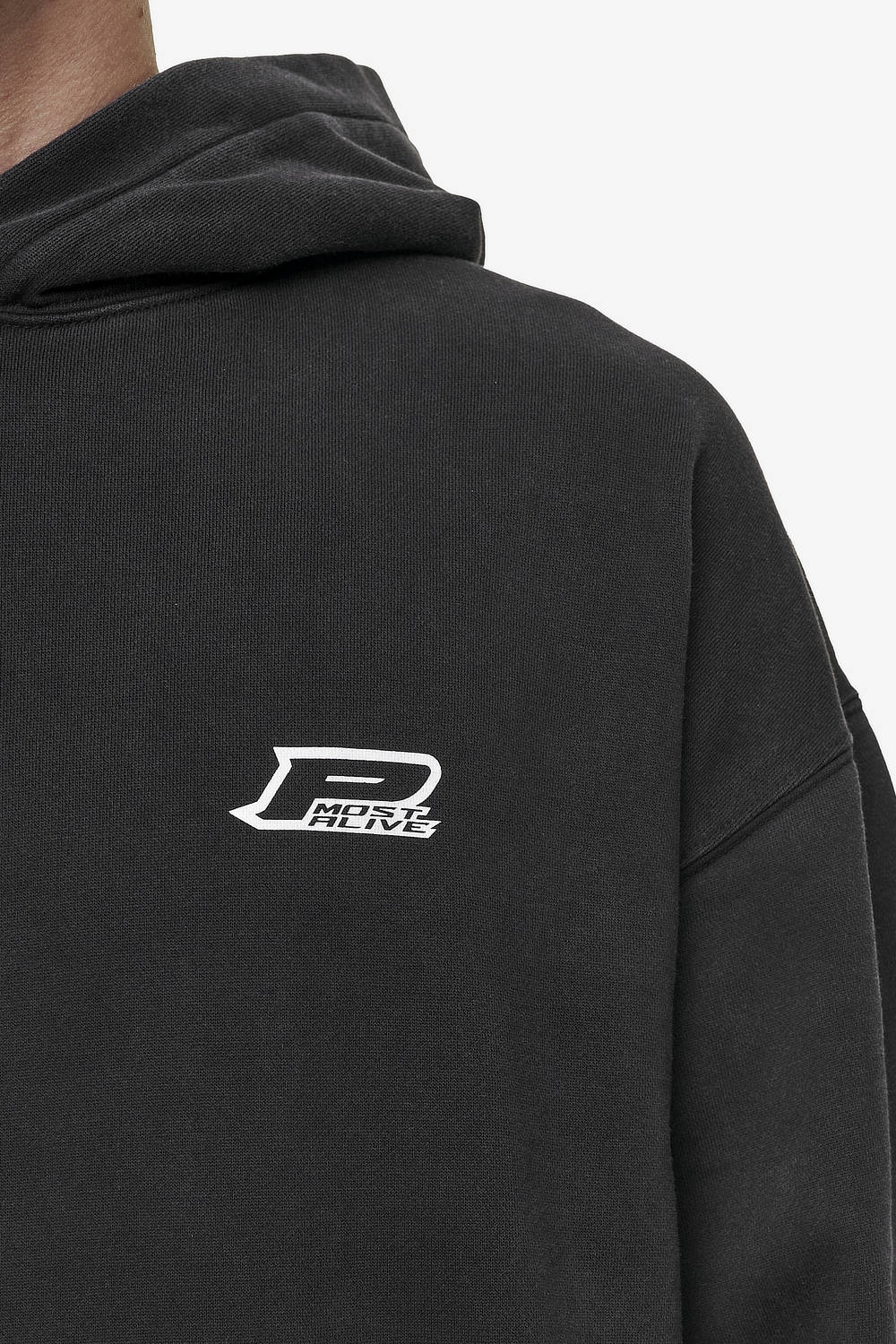 Pegador Lance Oversized Hoodie Vintage Black Detailshot aus der Most Alive Kollektion für Herren