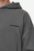 Pegador Logo Oversized Hoodie Washed Anthracite Detailshot aus der Most Alive Kollektion für Herren