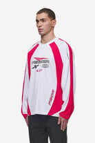 Pegador Mosco Longsleeve Jersey White Virtual Pink Seitenansicht aus der Most Alive Kollektion für Herren