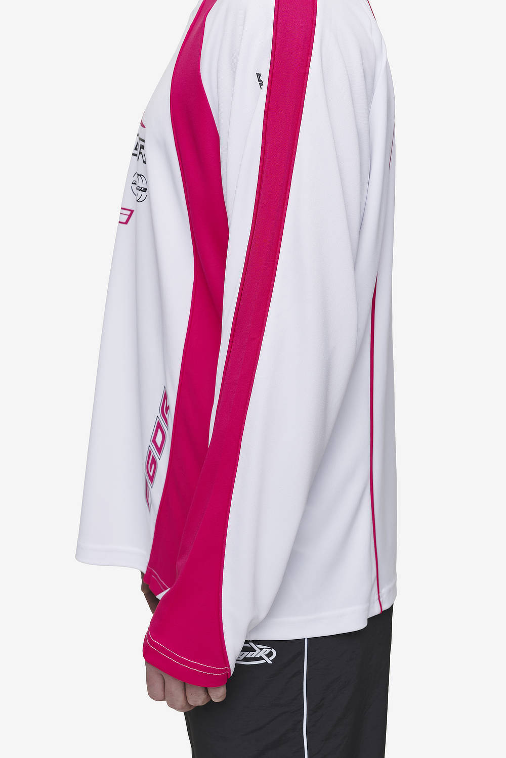 Pegador Mosco Longsleeve Jersey White Virtual Pink Detailshot aus der Most Alive Kollektion für Herren