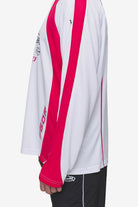 Pegador Mosco Longsleeve Jersey White Virtual Pink Detailshot aus der Most Alive Kollektion für Herren