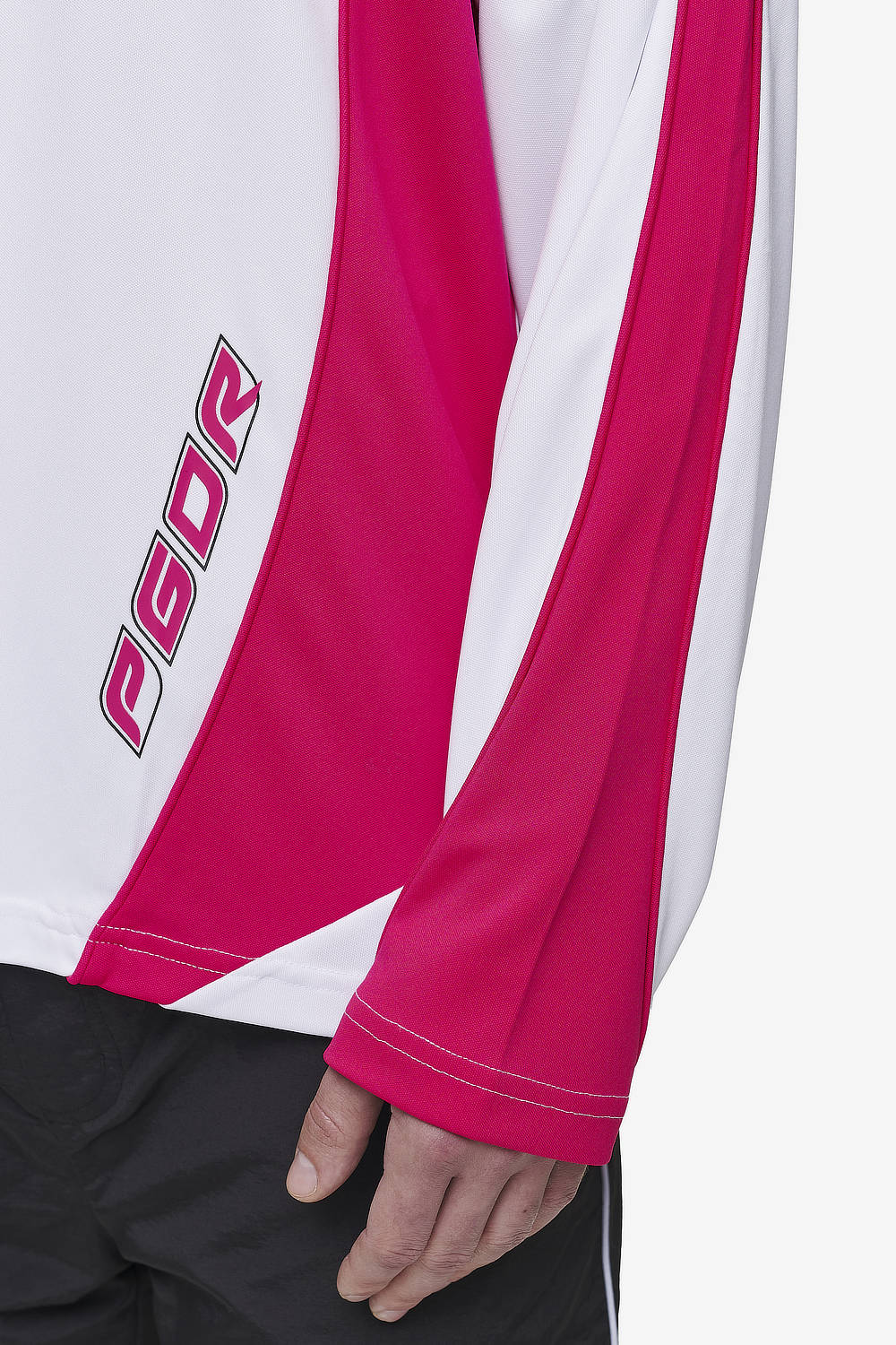 Pegador Mosco Longsleeve Jersey White Virtual Pink Detailshot aus der Most Alive Kollektion für Herren