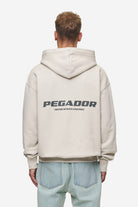 Pegador Colne Logo Oversized Hoodie Washed Light Beige Anthracite Hauptansicht aus der Most Alive Kollektion für Herren