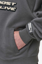 Pegador Hogan Boxy Sweat Jacket Washed Anthracite Detailshot aus der Most Alive Kollektion für Herren