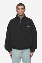 Pegador Puka Teddy Half Zip Sweater Black Hauptansicht aus der Most Alive Kollektion für Herren