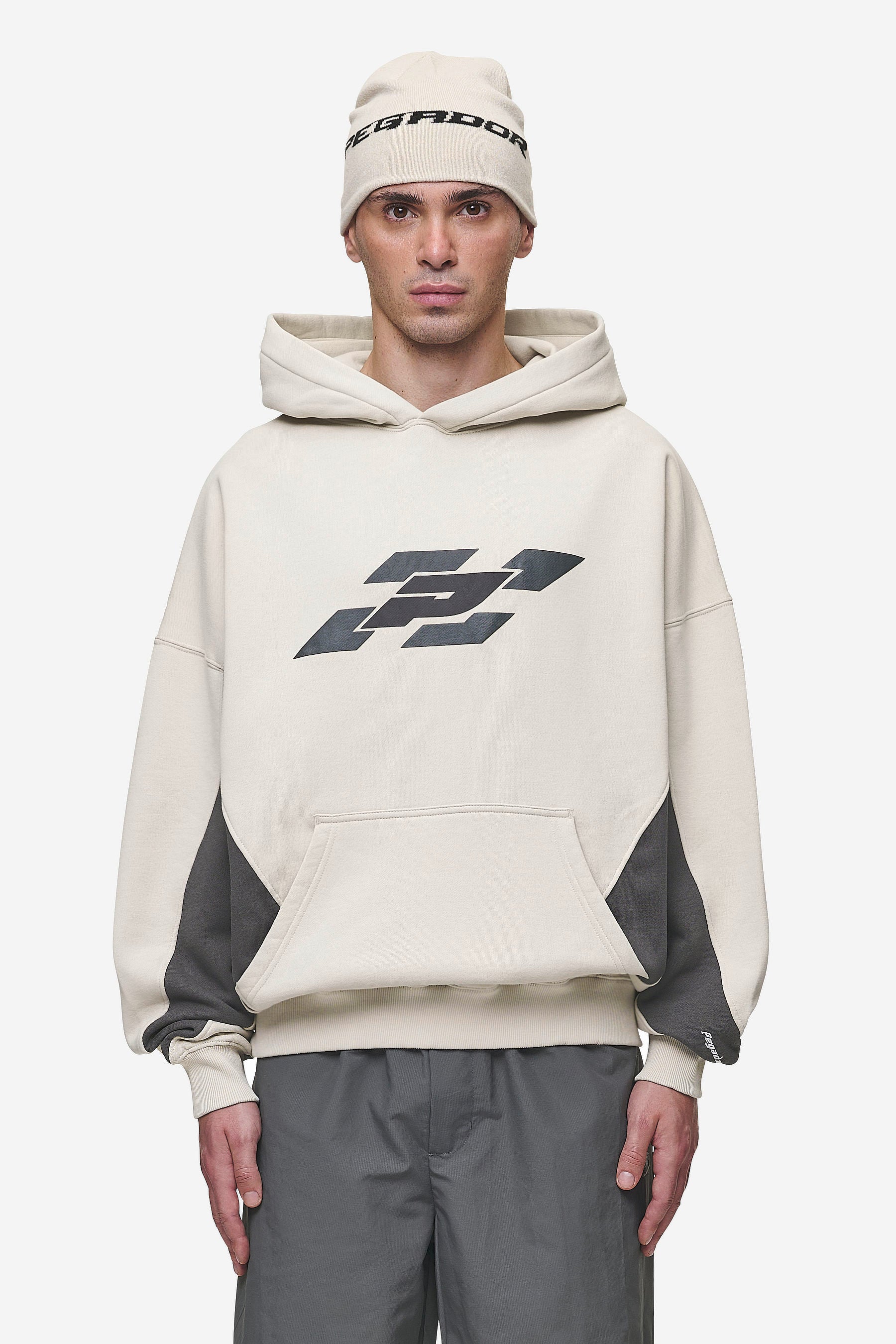 Pegador Slick Boxy Hoodie Washed Light Beige Hauptansicht aus der Most Alive Kollektion für Herren