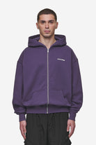 Pegador Colne Logo Oversized Sweat Jacket Washed Deep Purple White Seitenansicht aus der Most Alive Kollektion für Herren