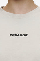 Pegador Ines Cropped Baby Tee Washed Moon Grey Black Gum Detailshot aus der Most Alive Kollektion für DaHerren