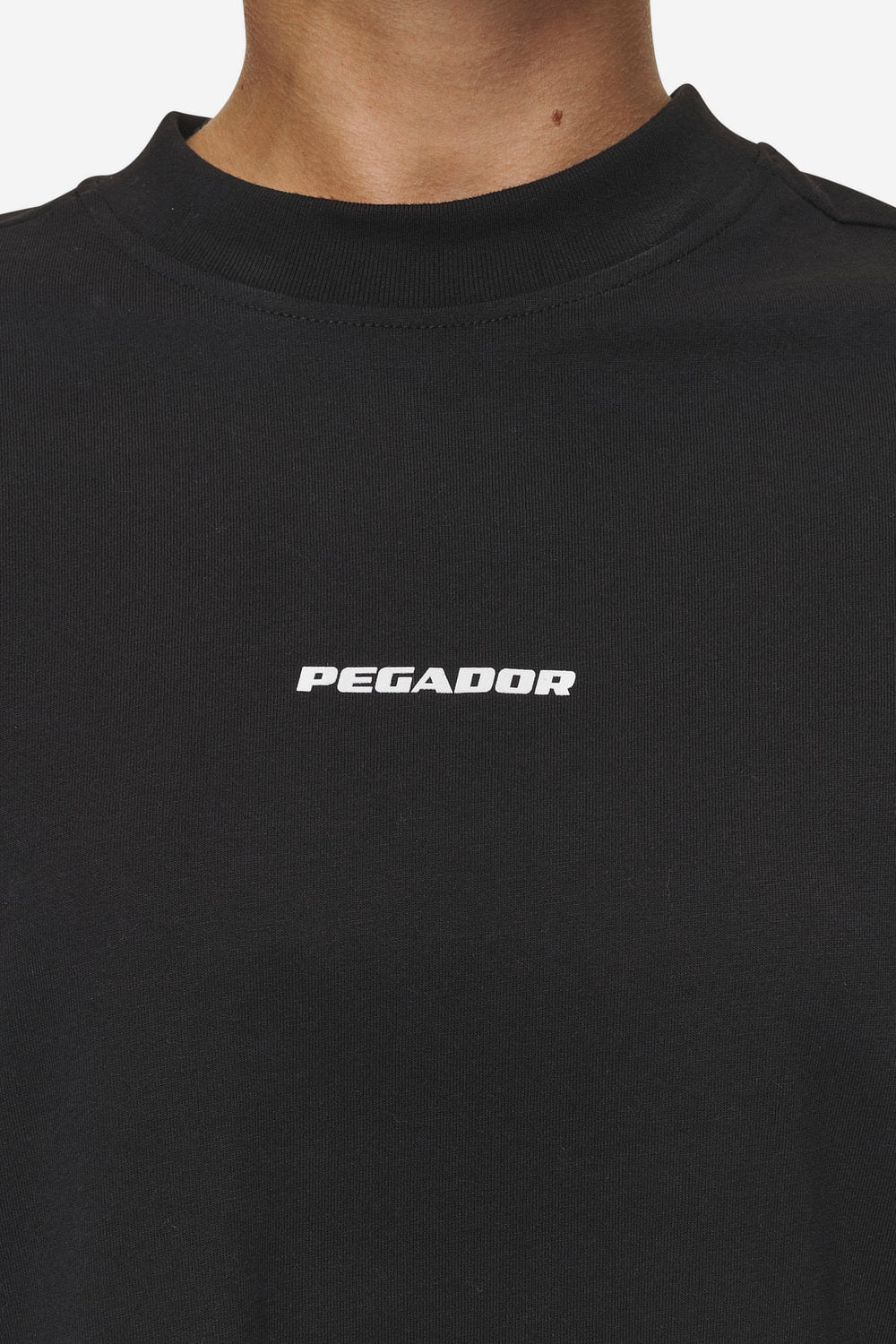 Pegador Bracy Heavy Oversized Tee Black White Gum Detailshot aus der Most Alive Kollektion für DaHerren