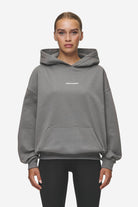 Pegador Clarita Logo Oversized Hoodie Washed Deep Grey White Gum Hauptansicht aus der Most Alive Kollektion für DaHerren