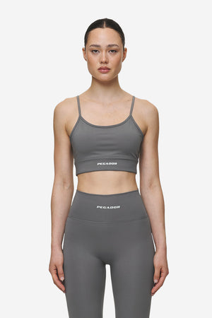 Pegador Taja Sport Bra Deep Grey White Hauptansicht aus der Most Alive Kollektion für DaHerren