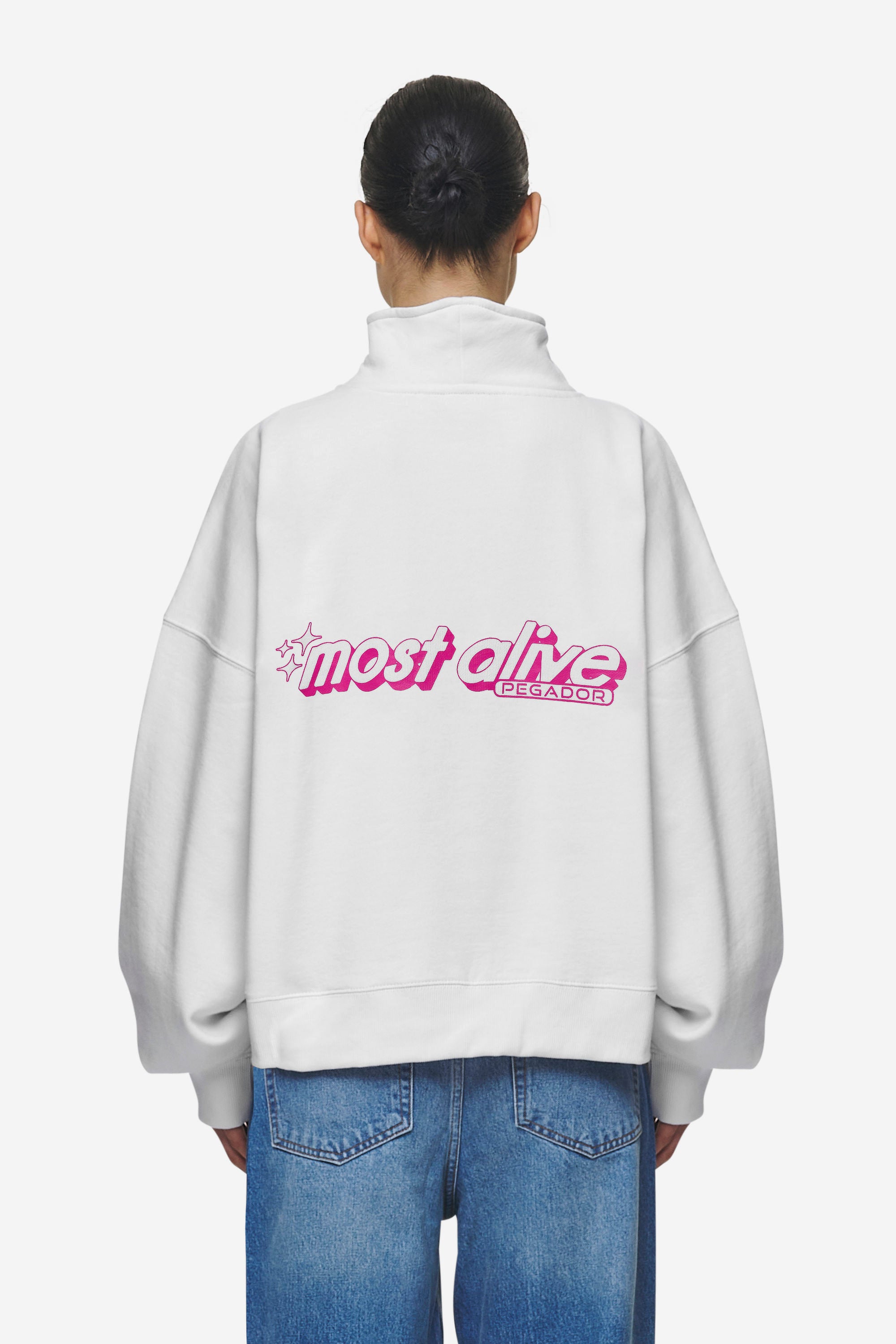 Pegador Thea Oversized Halfzip Sweater White Detailshot aus der Most Alive Kollektion für DaHerren