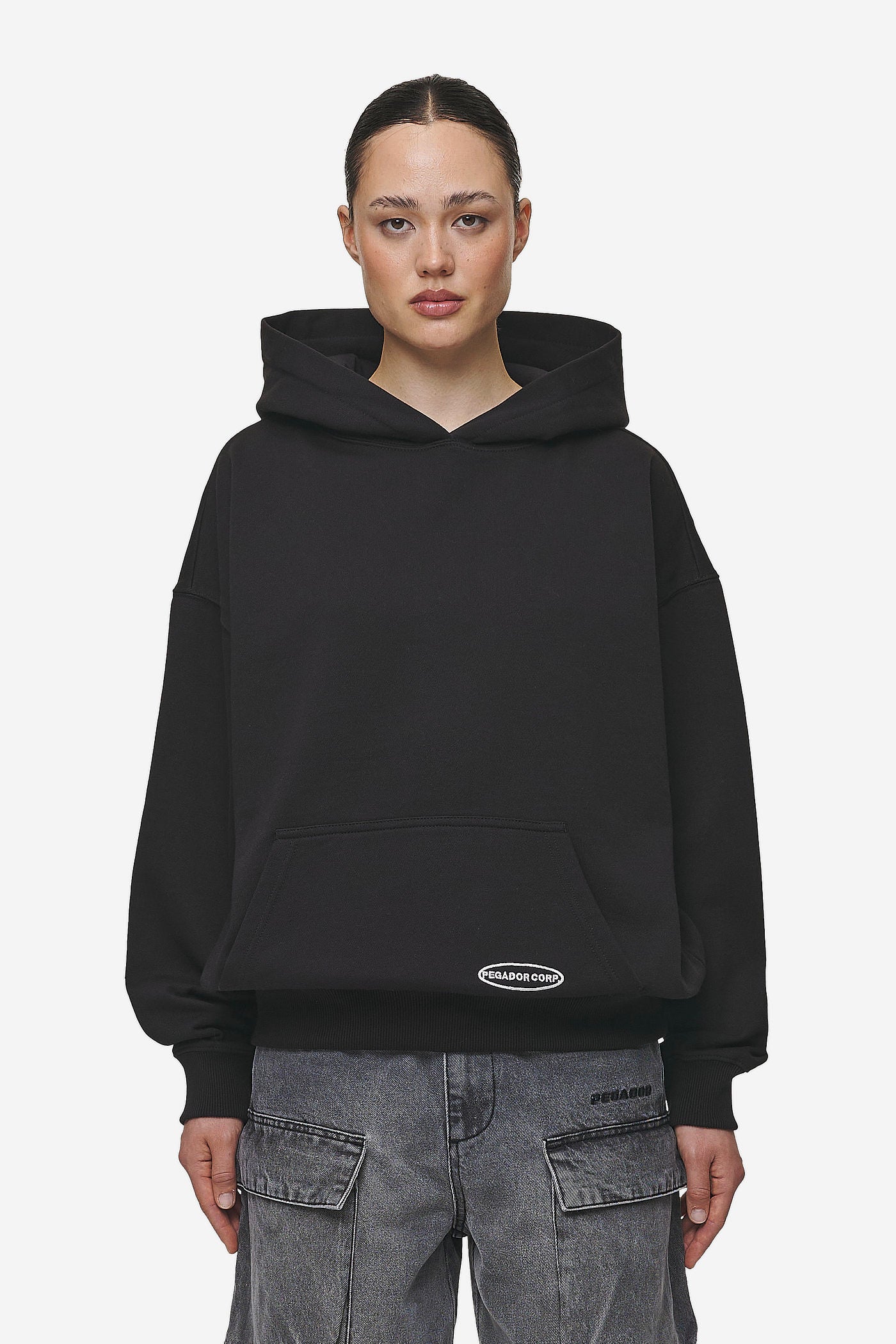 Pegador Sora Oversized Hoodie Washed Black Seitenansicht aus der Most Alive Kollektion für DaHerren