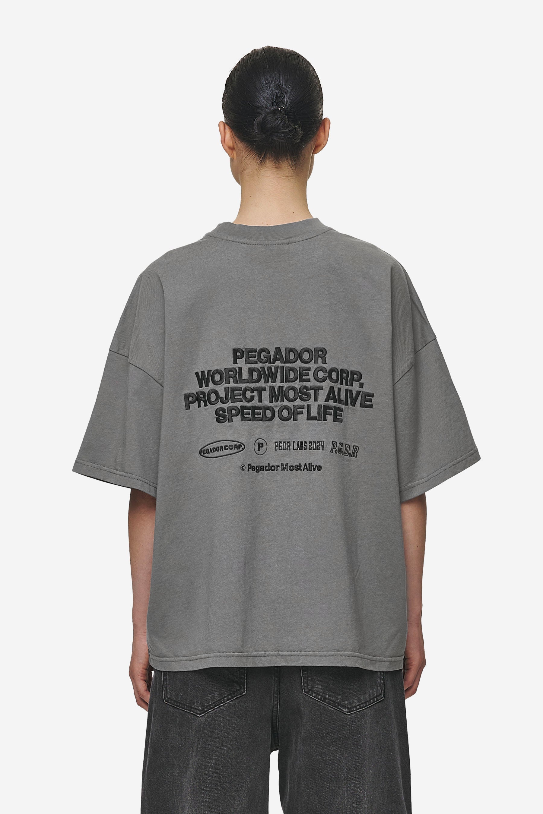 Pegador Sora Heavy Oversized Tee Washed Deep Grey Hauptansicht aus der Most Alive Kollektion für DaHerren