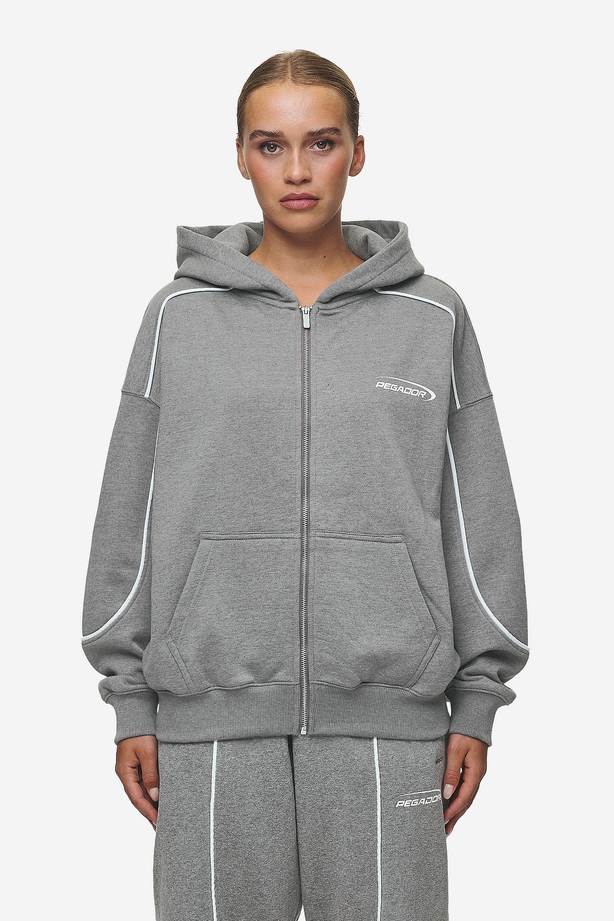 Pegador Silvi Oversized Sweat Jacket Deep Grey Melange Seitenansicht aus der Most Alive Kollektion für DaHerren