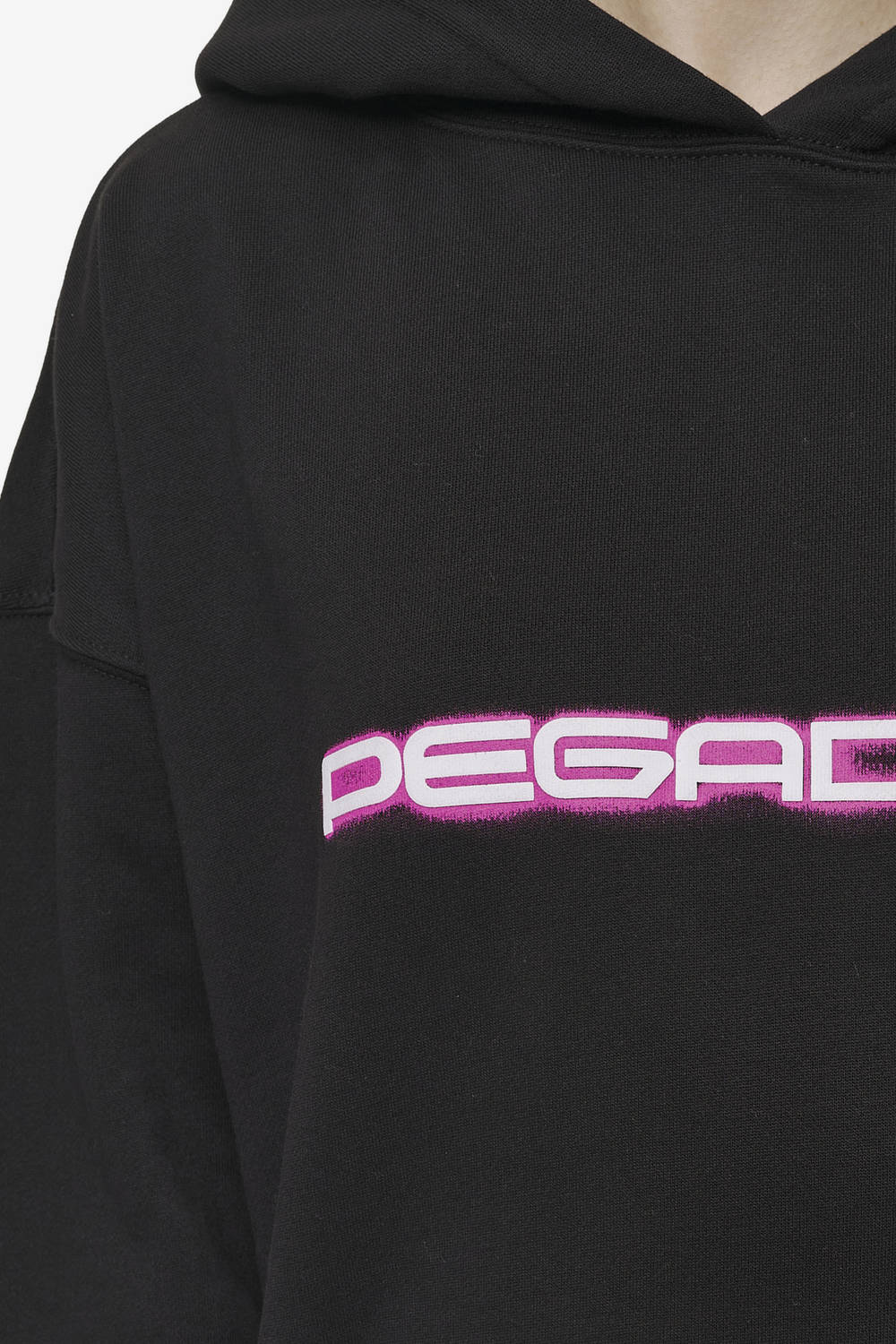 Pegador Mila Oversized Hoodie Washed Black Detailshot aus der Most Alive Kollektion für DaHerren