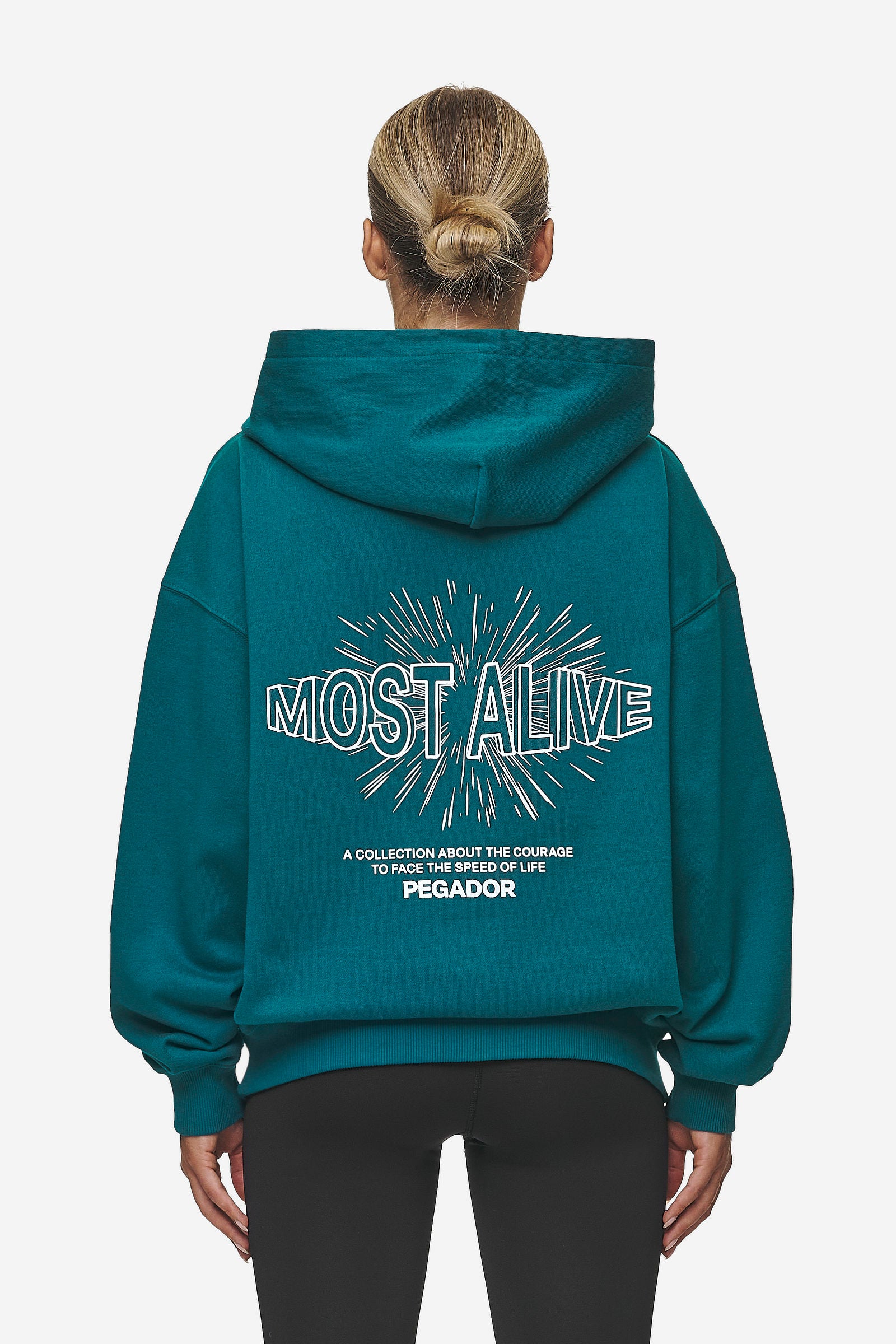 Pegador Nisa Oversized Hoodie Washed Urban Turquoise Hauptansicht aus der Most Alive Kollektion für DaHerren