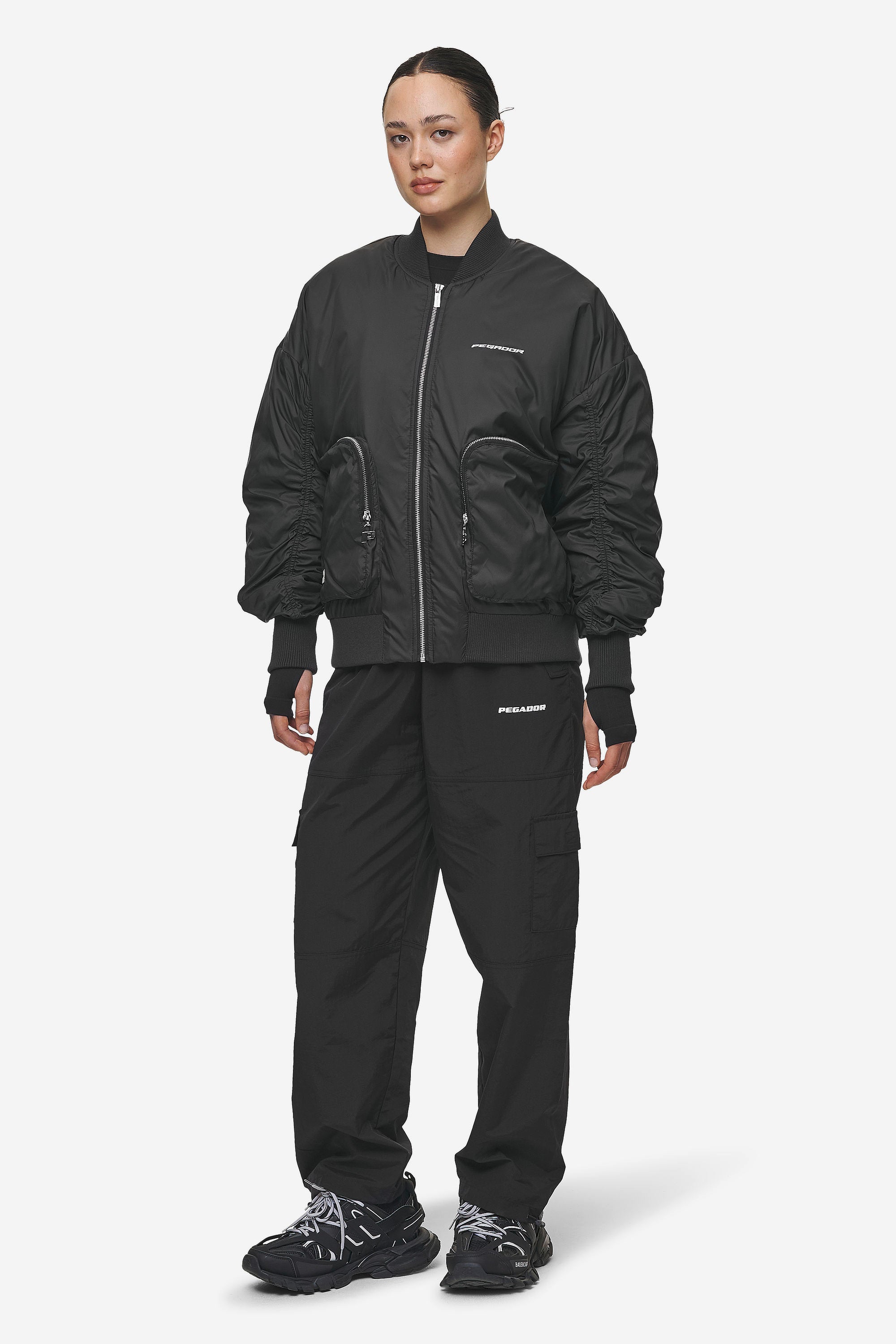 Pegador Shila Oversized Bomberjacket Black Ganzkörper Bild aus der Most Alive Kollektion für DaHerren