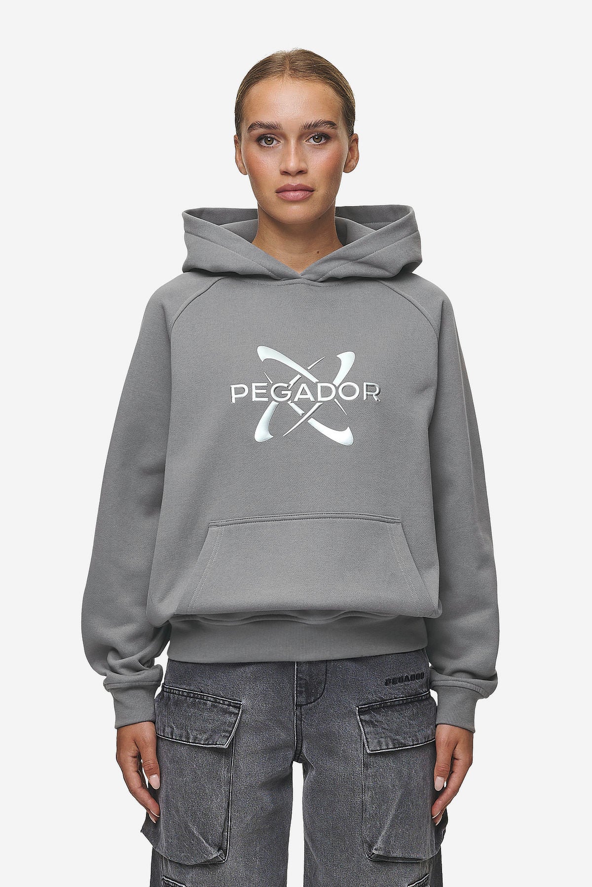 Pegador Klaria Oversized Hoodie Washed Deep Grey Seitenansicht aus der Most Alive Kollektion für DaHerren