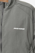 Pegador Jella Trackjacket Deep Grey Detailshot aus der Most Alive Kollektion für DaHerren