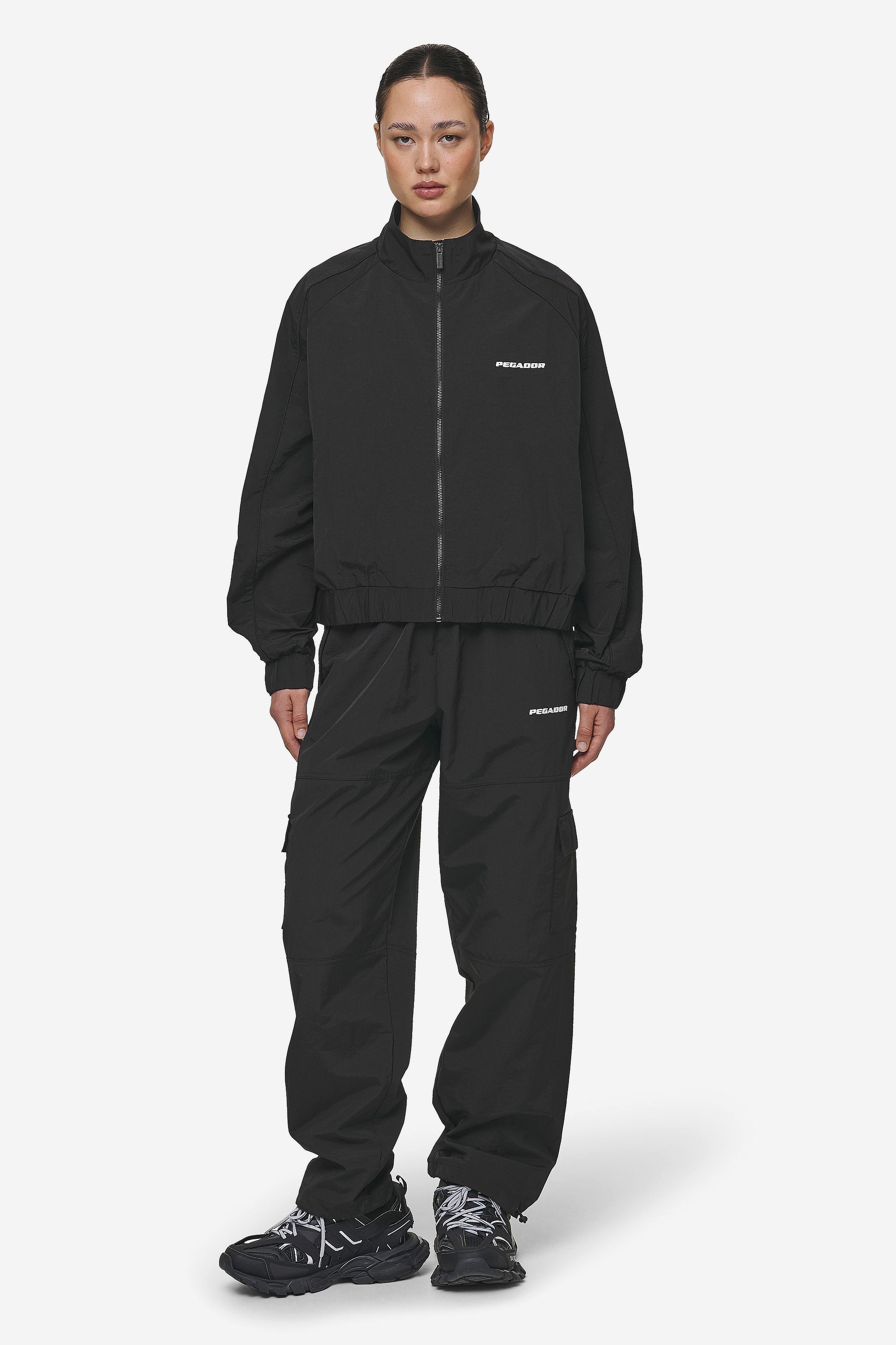 Pegador Yuri Tracksuit Pants Black Ganzkörper Bild aus der Most Alive Kollektion für DaHerren