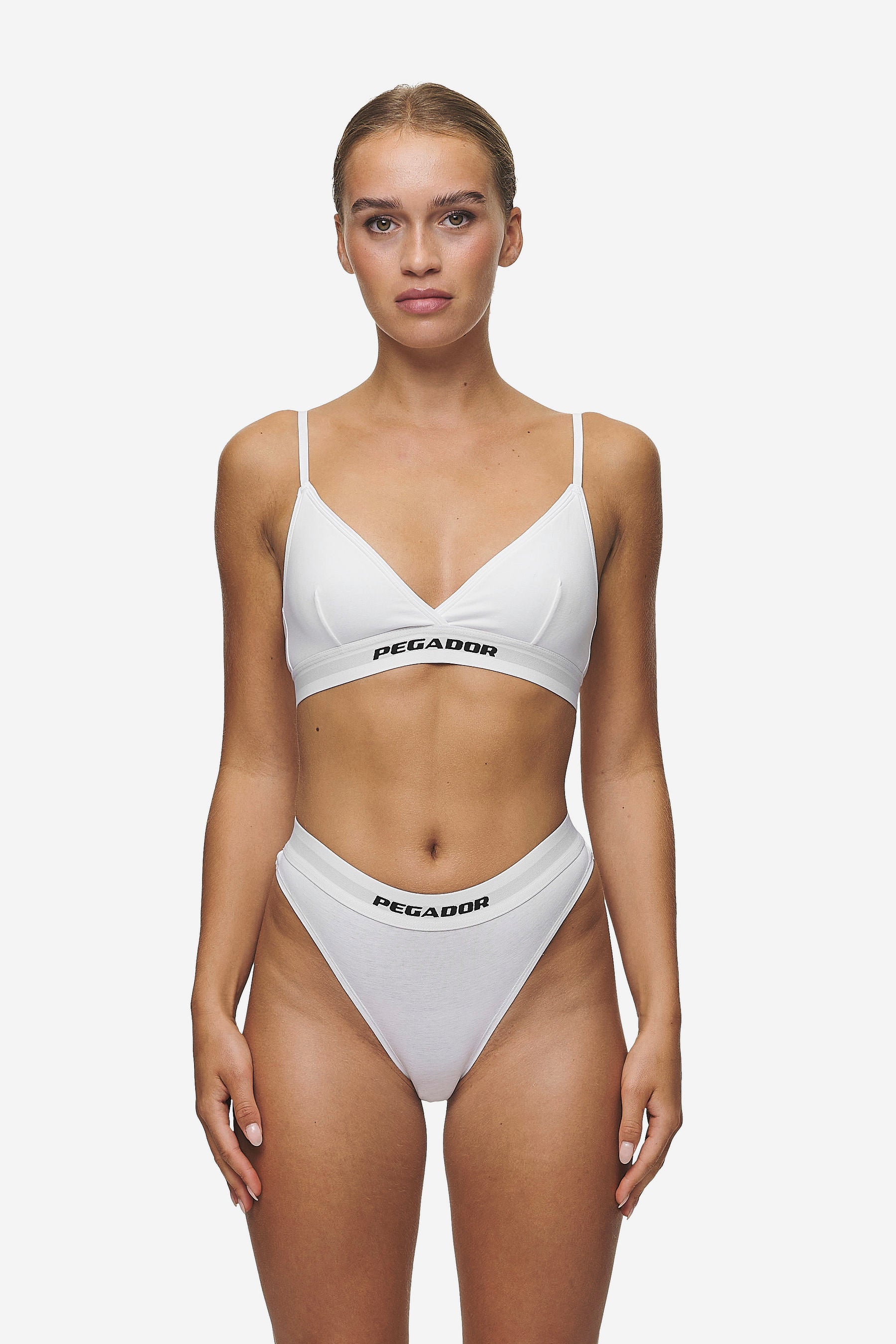 Pegador Senya Triangle Bralette White Black Seitenansicht aus der Most Alive Kollektion für DaHerren