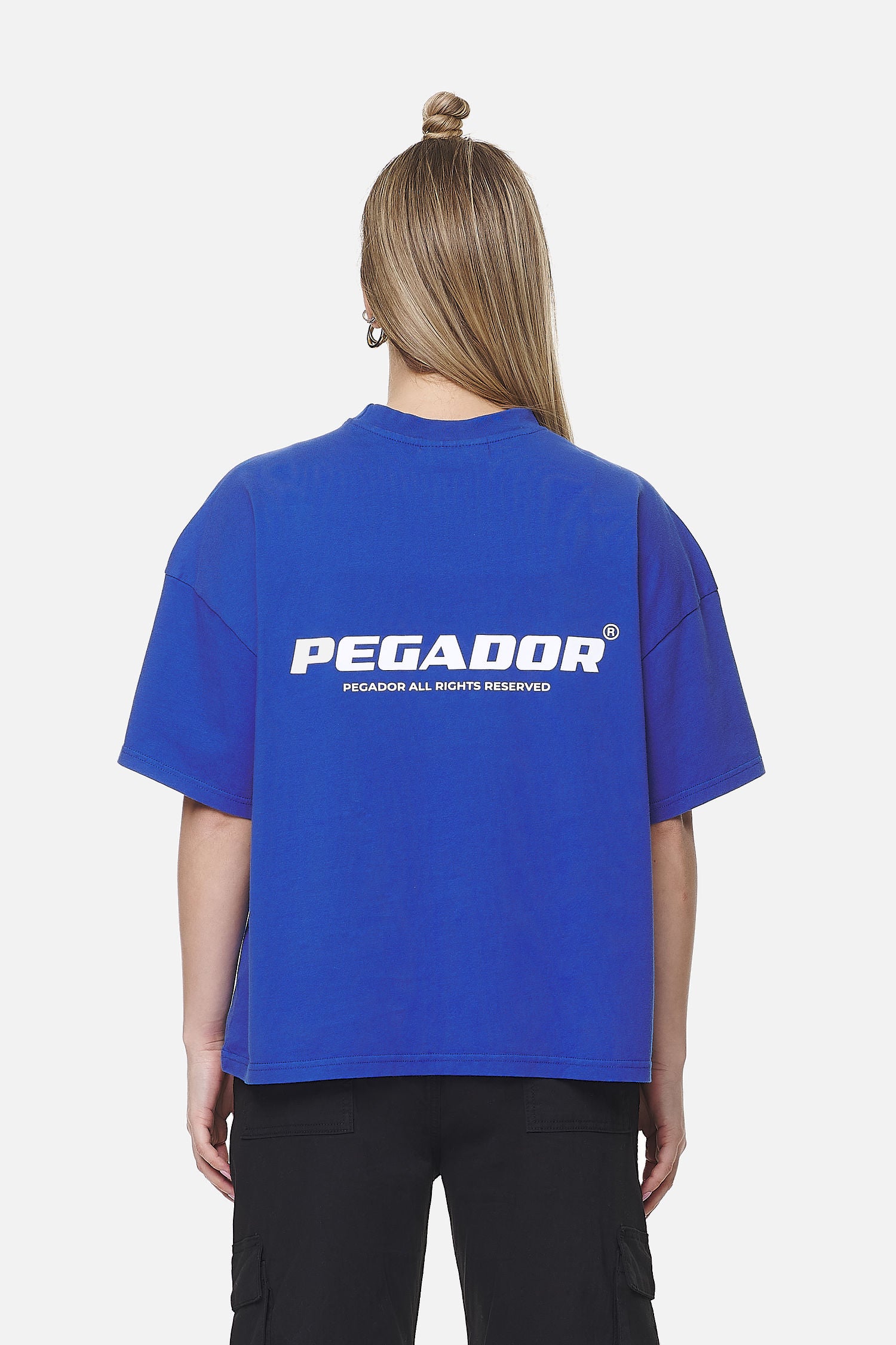 Pegador Arendal Logo Heavy Oversized Tee Washed True Blue White Hauptansicht aus der Never Too Late Kollektion für DaHerren