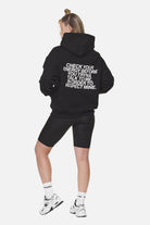 Pegador Habana Oversized Hoodie Black Detailshot aus der Never Too Late Kollektion für DaHerren