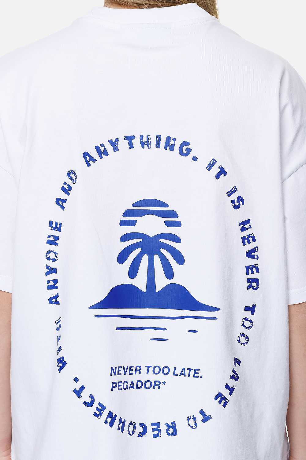 Pegador Palmyra Heavy Oversized Tee White Detailshot aus der Never Too Late Kollektion für DaHerren