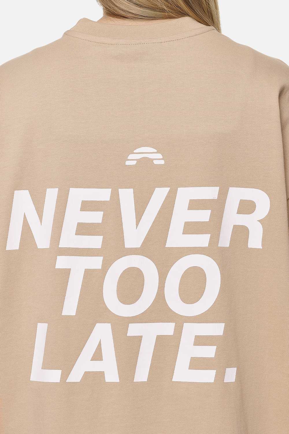 Pegador Airville Heavy Oversized Tee Washed Safari Sand Detailshot aus der Never Too Late Kollektion für DaHerren