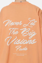 Pegador Berri Heavy Oversized Tee Washed Apricot Detailshot aus der Never Too Late Kollektion für DaHerren