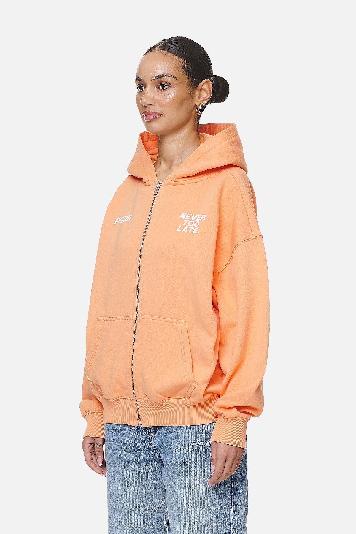 Pegador Airville Oversized Zip Hoodie Washed Apricot Gegenansicht aus der Never Too Late Kollektion für DaHerren