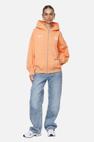 Pegador Airville Oversized Zip Hoodie Washed Apricot Ganzkörper Bild aus der Never Too Late Kollektion für DaHerren