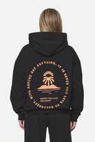 Pegador Palmyra Oversized Hoodie Black Detailshot aus der Never Too Late Kollektion für DaHerren