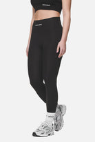 Pegador Kilgra Leggings Black Seitenansicht aus der Never Too Late Kollektion für DaHerren