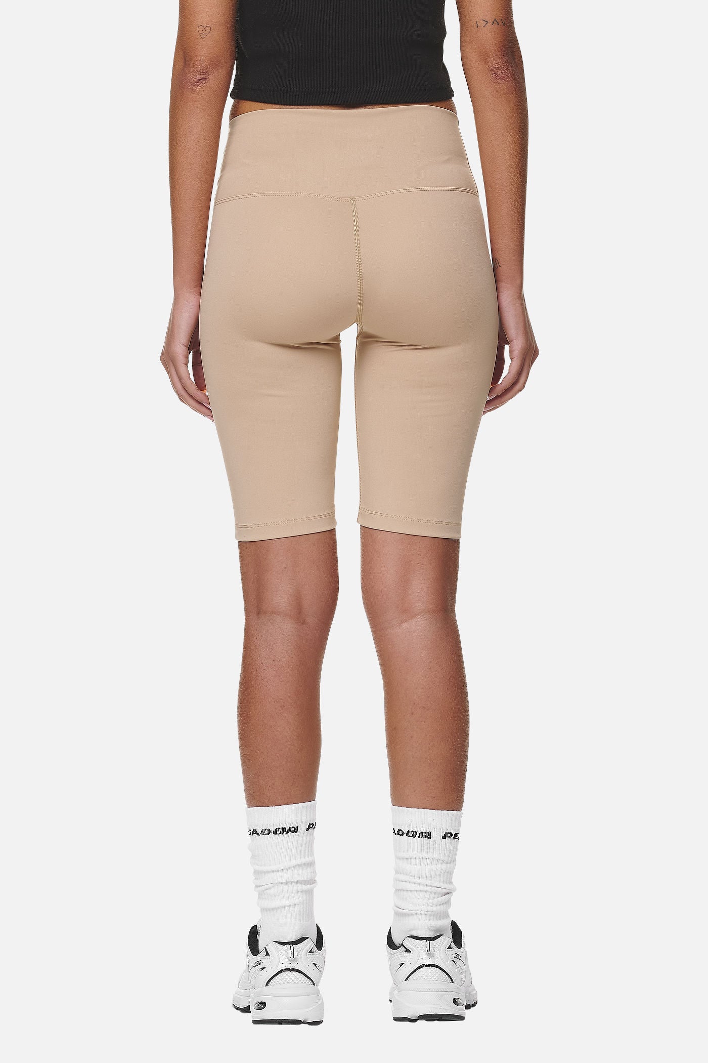 Pegador Jerona Biker Shorts Safari Sand Gegenansicht aus der Never Too Late Kollektion für DaHerren