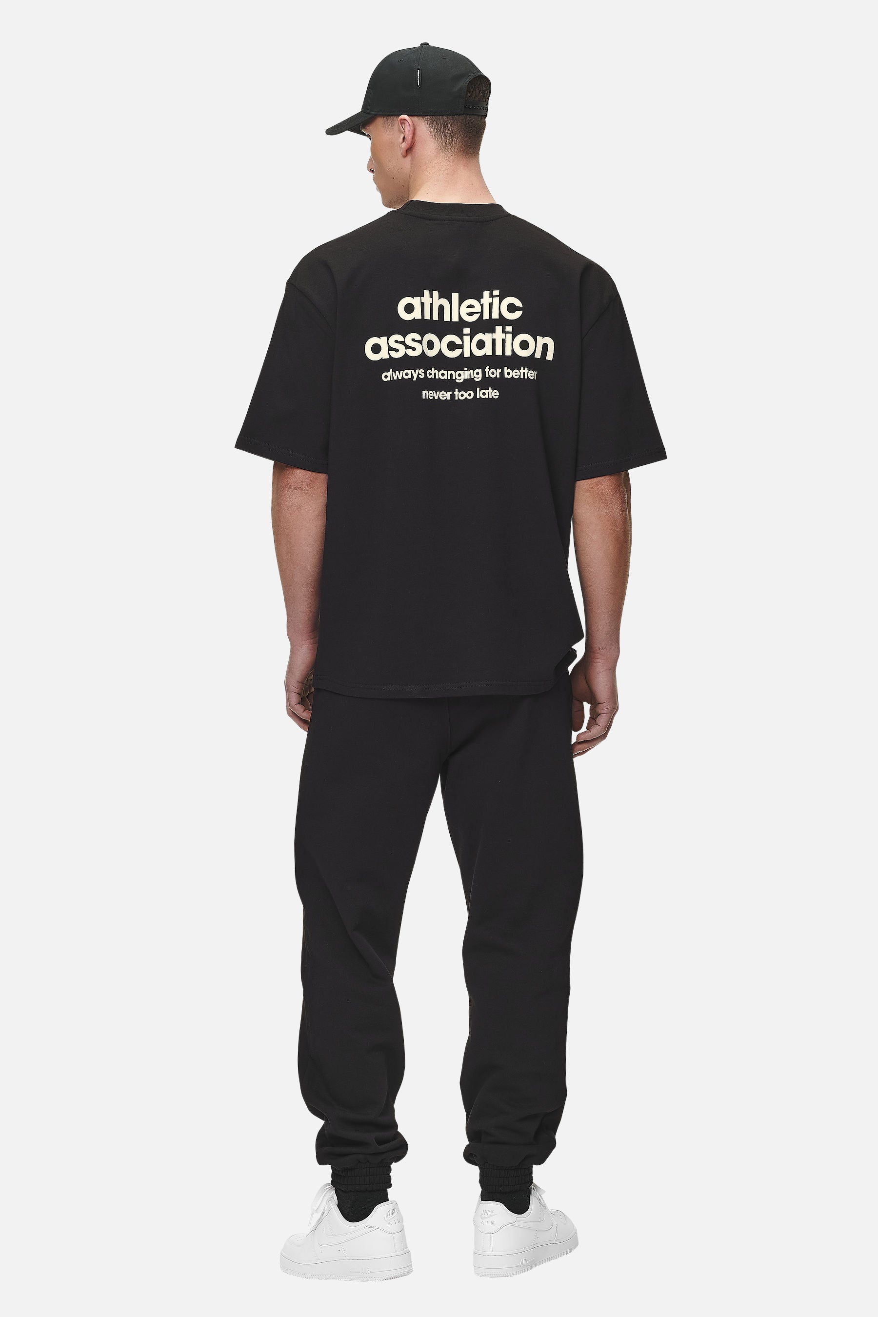 Pegador Alchar Oversized Tee Washed Black Seitenansicht aus der Never Too Late Kollektion für Herren