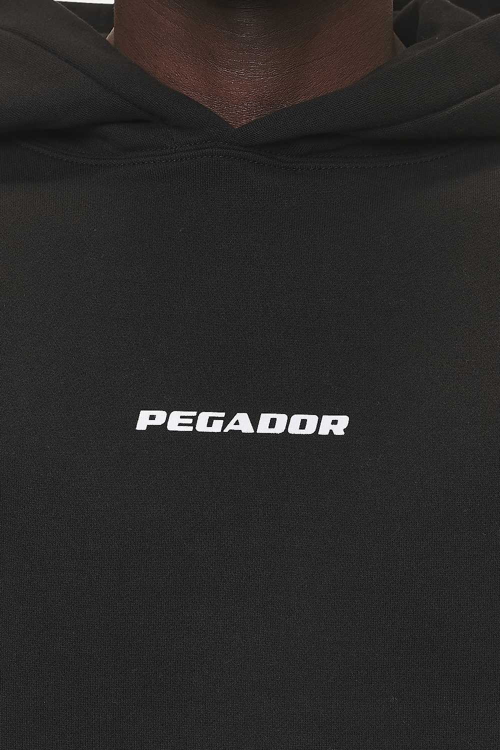 Pegador Colne Logo Oversized Hoodie Washed Black Detailshot aus der Never Too Late Kollektion für Herren