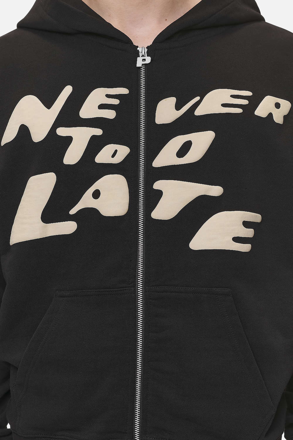 Pegador Corey Terry Boxy Sweat Jacket Washed Black Detailshot aus der Never Too Late Kollektion für Herren