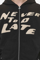 Pegador Corey Terry Boxy Sweat Jacket Washed Black Detailshot aus der Never Too Late Kollektion für Herren