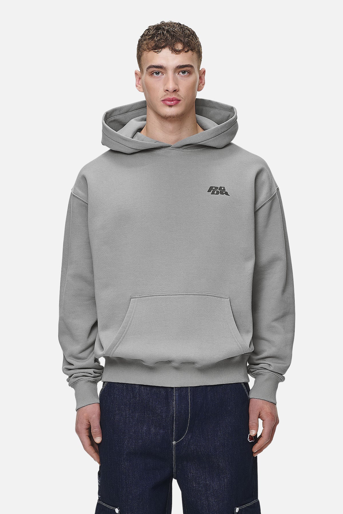 Pegador Narson Oversized Hoodie Washed Cool Grey Seitenansicht aus der Never Too Late Kollektion für Herren