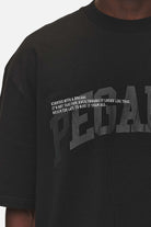 Pegador Gilford Oversized Tee Washed Black Detailshot aus der Never Too Late Kollektion für Herren