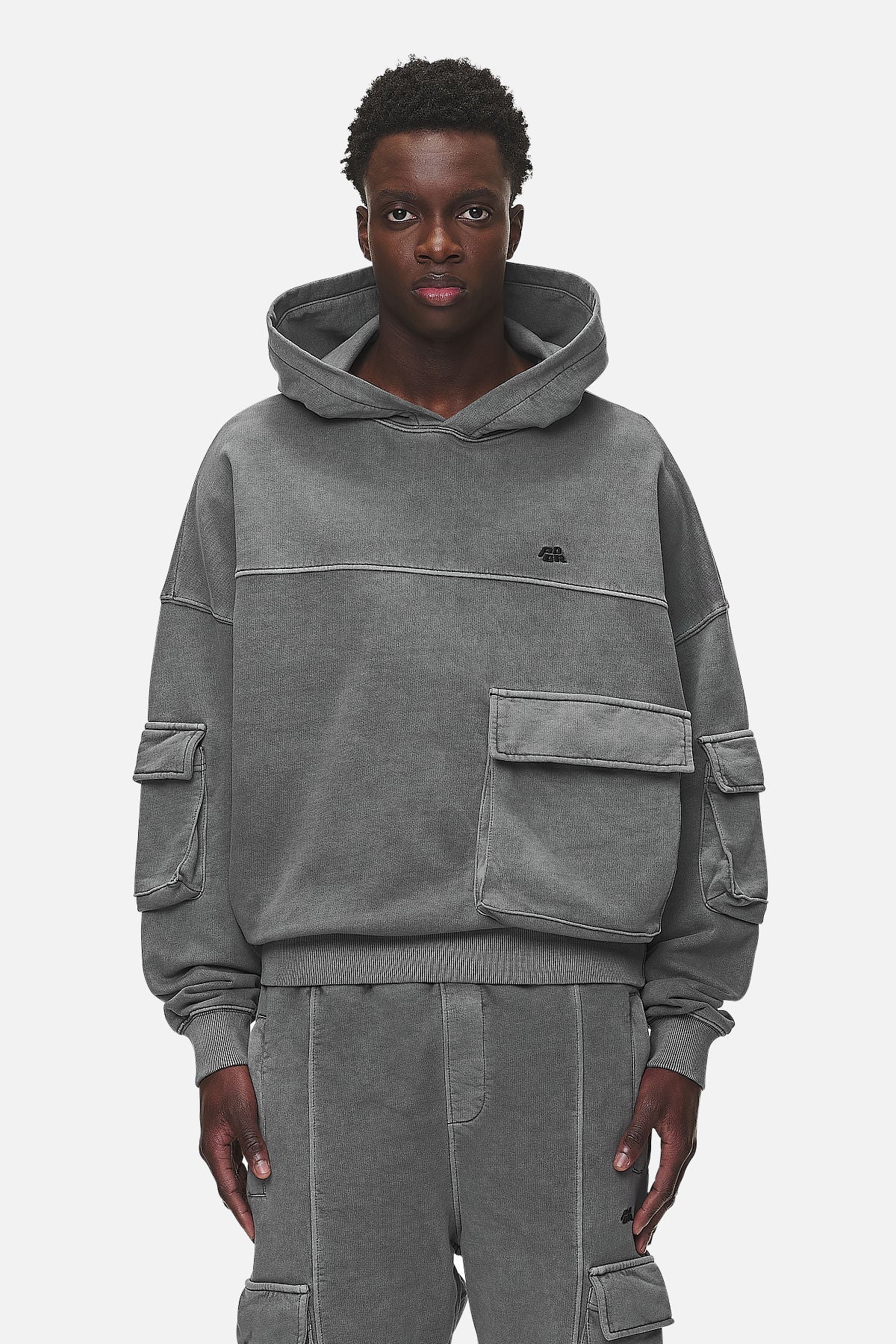 Pegador Harvey Terry Cargo Boxy Hoodie Vintage Grey Hauptansicht aus der Never Too Late Kollektion für Herren