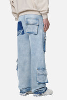 Pegador Lark Loose Cargo Jeans Washed Bright Blue Gegenansicht aus der Never Too Late Kollektion für Herren