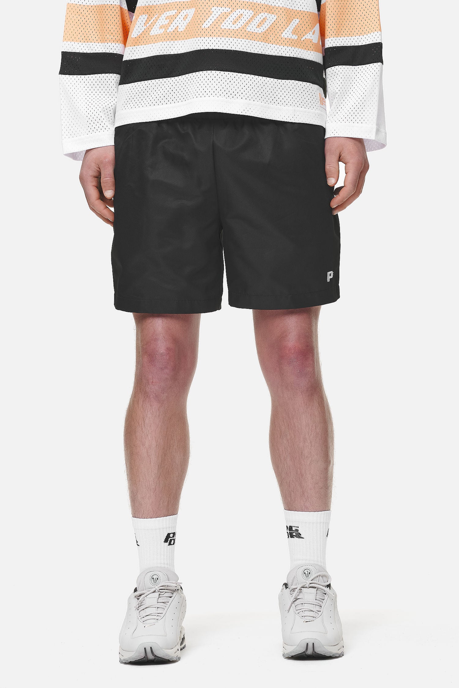 Pegador P Logo Basic Shorts Black Hauptansicht aus der Never Too Late Kollektion für Herren