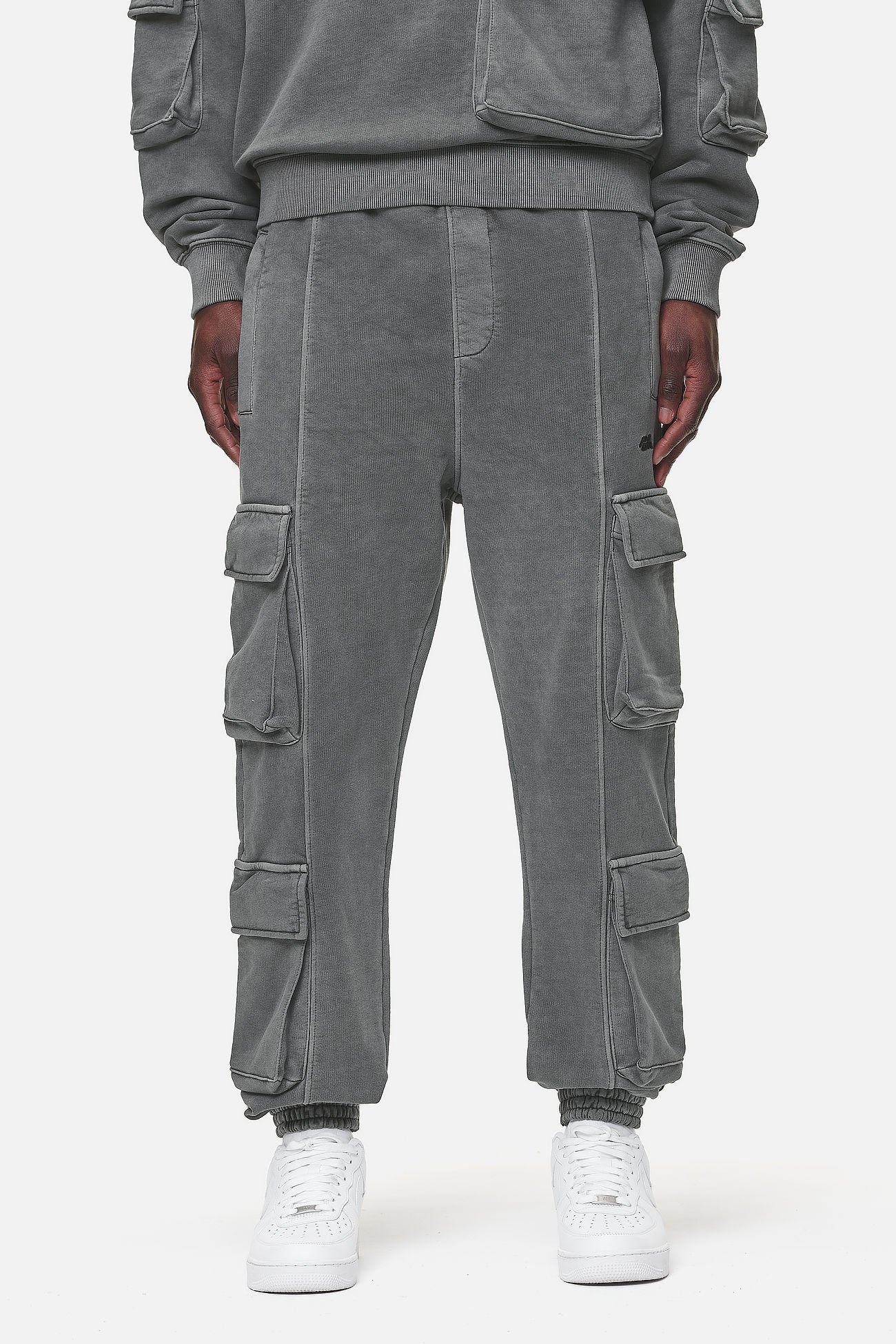 Pegador Harvey Terry Cargo Sweat Pants Vintage Grey Hauptansicht aus der Never Too Late Kollektion für Herren