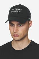 Pegador Admore Cap Black Ganzkörper Bild aus der Next Wave Kollektion für Herren