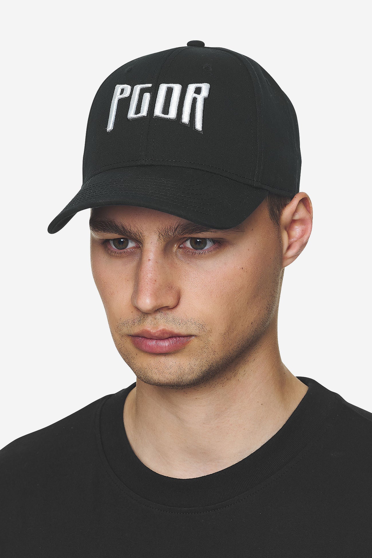 Pegador Crystal Cap Black Ganzkörper Bild aus der Next Wave Kollektion für Herren