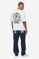 Pegador Fallon Oversized Tee White Detailshot aus der Next Wave Kollektion für Herren